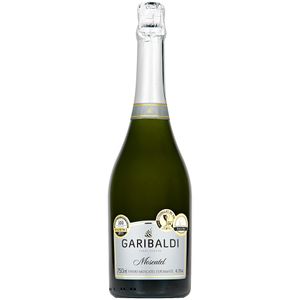 Espumante Moscatel Branco Garibaldi 750ml