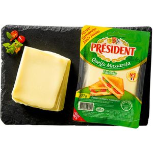 Queijo Mussarela Fatiado Président 300g